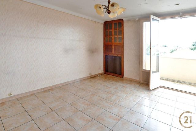 Afficher la photo en grand Appartement F3 à vendre - 3 pièces - 58.77 m2 - VIGNEUX SUR SEINE - 91 - ILE-DE-FRANCE - Century 21 Optimmo