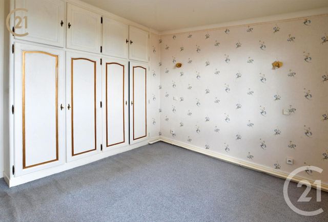 Afficher la photo en grand Appartement F3 à vendre - 3 pièces - 58.77 m2 - VIGNEUX SUR SEINE - 91 - ILE-DE-FRANCE - Century 21 Optimmo