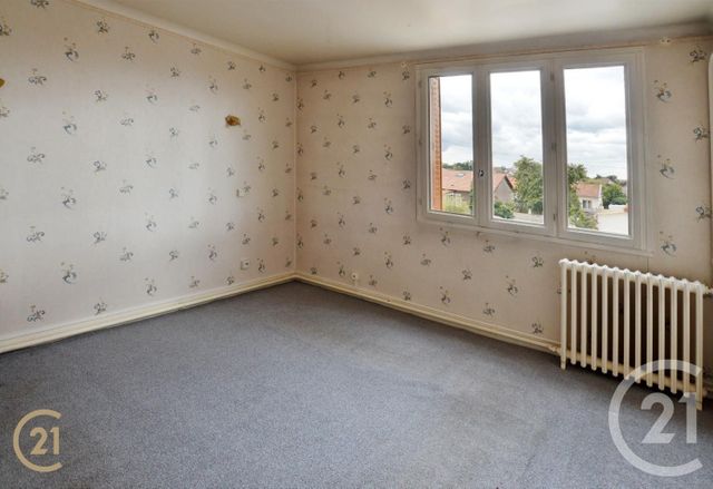 Afficher la photo en grand Appartement F3 à vendre - 3 pièces - 58.77 m2 - VIGNEUX SUR SEINE - 91 - ILE-DE-FRANCE - Century 21 Optimmo
