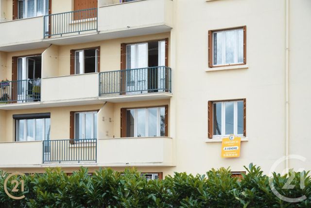 Afficher la photo en grand Appartement F3 à vendre - 3 pièces - 58.77 m2 - VIGNEUX SUR SEINE - 91 - ILE-DE-FRANCE - Century 21 Optimmo