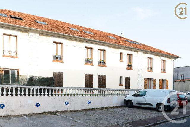 Afficher la photo en grand Appartement F3 à vendre - 4 pièces - 61.63 m2 - VIGNEUX SUR SEINE - 91 - ILE-DE-FRANCE - Century 21 Optimmo
