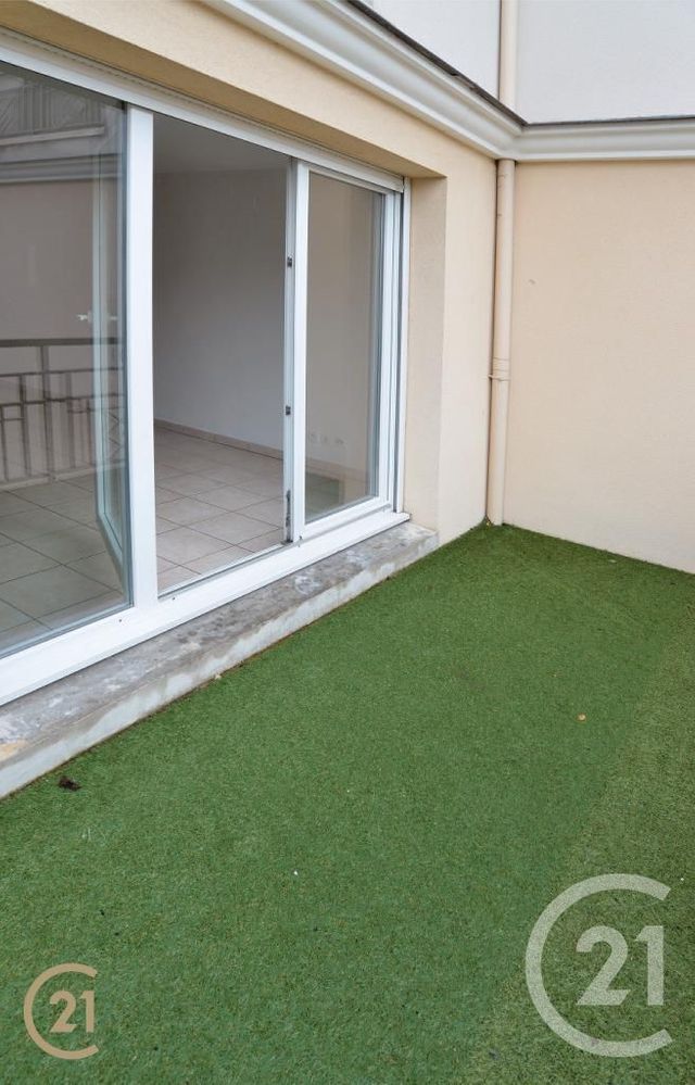 Afficher la photo en grand Appartement F3 à vendre - 3 pièces - 59.45 m2 - VIGNEUX SUR SEINE - 91 - ILE-DE-FRANCE - Century 21 Optimmo