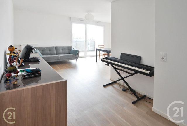 Appartement F3 à vendre - 3 pièces - 65.3 m2 - VIGNEUX SUR SEINE - 91 - ILE-DE-FRANCE - Century 21 Optimmo
