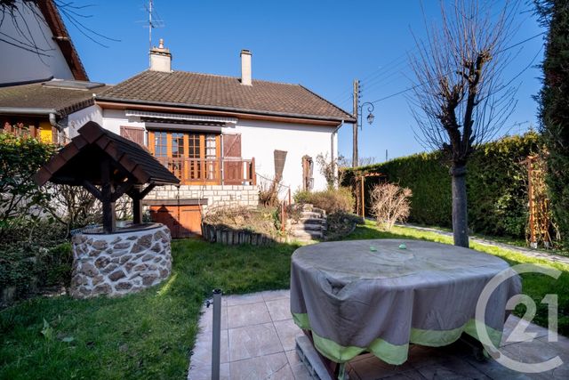 maison à vendre - 7 pièces - 143.12 m2 - VIGNEUX SUR SEINE - 91 - ILE-DE-FRANCE - Century 21 Optimmo