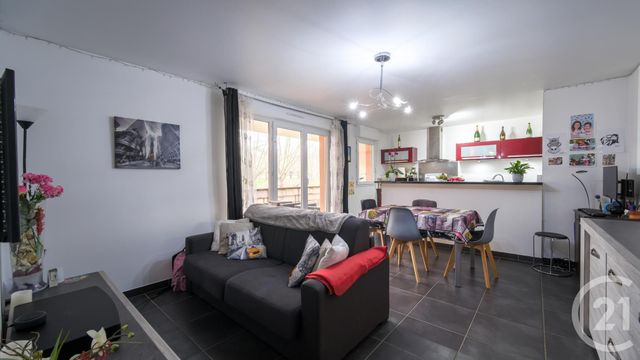 Appartement F3 à vendre - 3 pièces - 58.61 m2 - VIGNEUX SUR SEINE - 91 - ILE-DE-FRANCE - Century 21 Optimmo