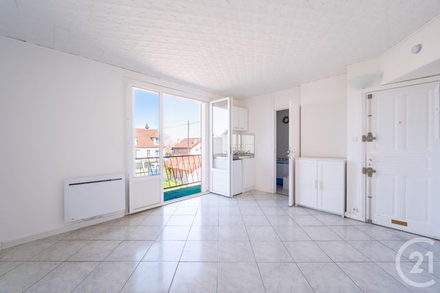 Studio à vendre - 1 pièce - 18.31 m2 - VIGNEUX SUR SEINE - 91 - ILE-DE-FRANCE - Century 21 Optimmo
