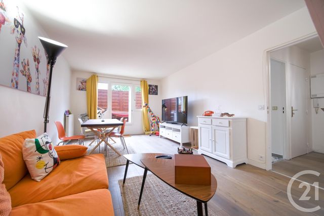 Appartement F3 à vendre - 3 pièces - 65.02 m2 - CRETEIL - 94 - ILE-DE-FRANCE - Century 21 Optimmo