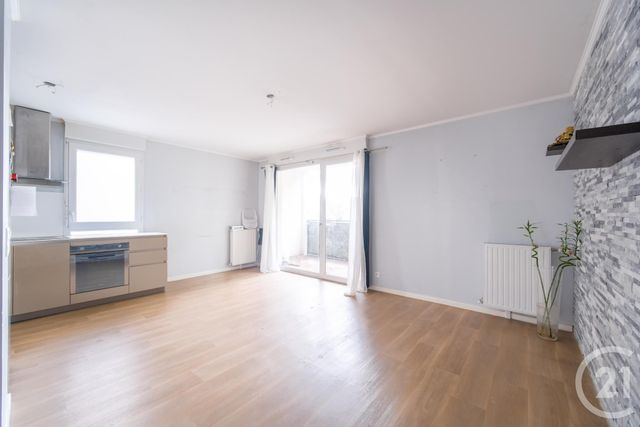 Appartement F3 à vendre - 3 pièces - 65.33 m2 - VIGNEUX SUR SEINE - 91 - ILE-DE-FRANCE - Century 21 Optimmo