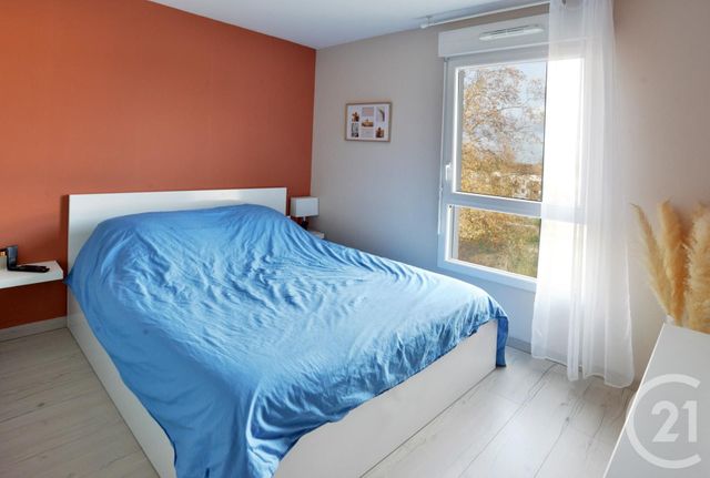 Appartement F4 à vendre - 4 pièces - 69.09 m2 - VIGNEUX SUR SEINE - 91 - ILE-DE-FRANCE - Century 21 Optimmo