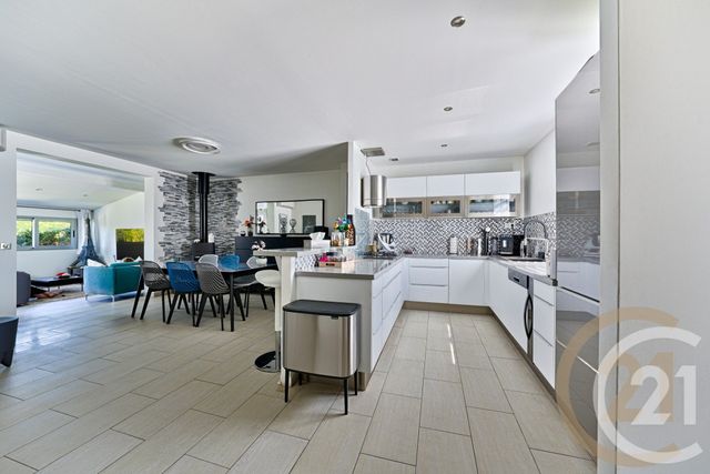 maison à vendre - 7 pièces - 135.0 m2 - VIGNEUX SUR SEINE - 91 - ILE-DE-FRANCE - Century 21 Optimmo