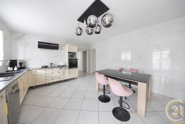 maison à vendre - 7 pièces - 179.0 m2 - VIGNEUX SUR SEINE - 91 - ILE-DE-FRANCE - Century 21 Optimmo