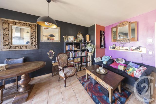 Appartement F2 à vendre - 2 pièces - 55.38 m2 - VIGNEUX SUR SEINE - 91 - ILE-DE-FRANCE - Century 21 Optimmo