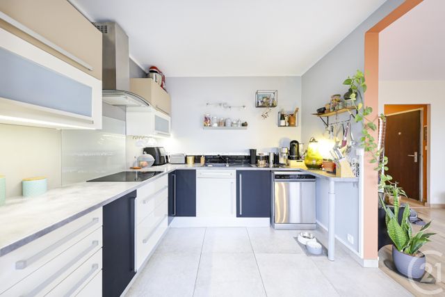 Appartement F4 à vendre - 4 pièces - 79.4 m2 - VILLECRESNES - 94 - ILE-DE-FRANCE - Century 21 Optimmo