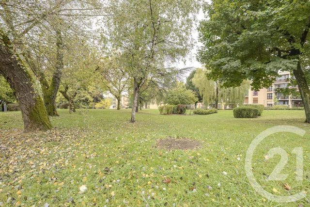 Appartement F4 à vendre - 4 pièces - 79.4 m2 - VILLECRESNES - 94 - ILE-DE-FRANCE - Century 21 Optimmo