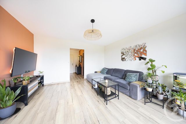 Appartement F4 à vendre - 4 pièces - 79.4 m2 - VILLECRESNES - 94 - ILE-DE-FRANCE - Century 21 Optimmo