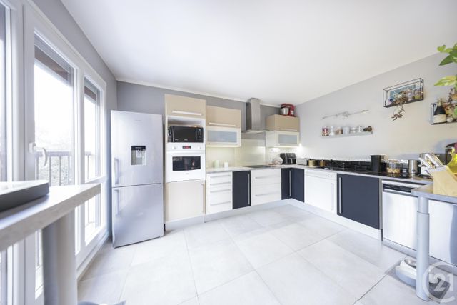 Appartement F4 à vendre - 4 pièces - 79.4 m2 - VILLECRESNES - 94 - ILE-DE-FRANCE - Century 21 Optimmo
