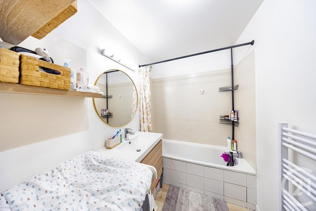 Appartement F4 à vendre - 4 pièces - 75.2 m2 - VIGNEUX SUR SEINE - 91 - ILE-DE-FRANCE - Century 21 Optimmo