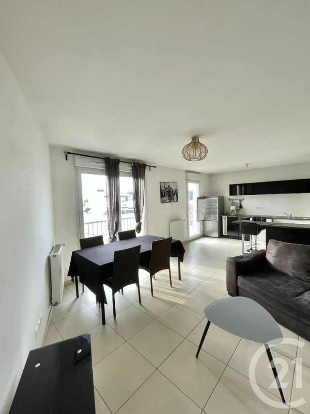 Appartement F3 à louer - 3 pièces - 69.24 m2 - VIGNEUX SUR SEINE - 91 - ILE-DE-FRANCE - Century 21 Optimmo