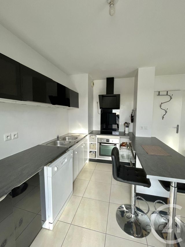 Appartement F3 à louer - 3 pièces - 69.24 m2 - VIGNEUX SUR SEINE - 91 - ILE-DE-FRANCE - Century 21 Optimmo