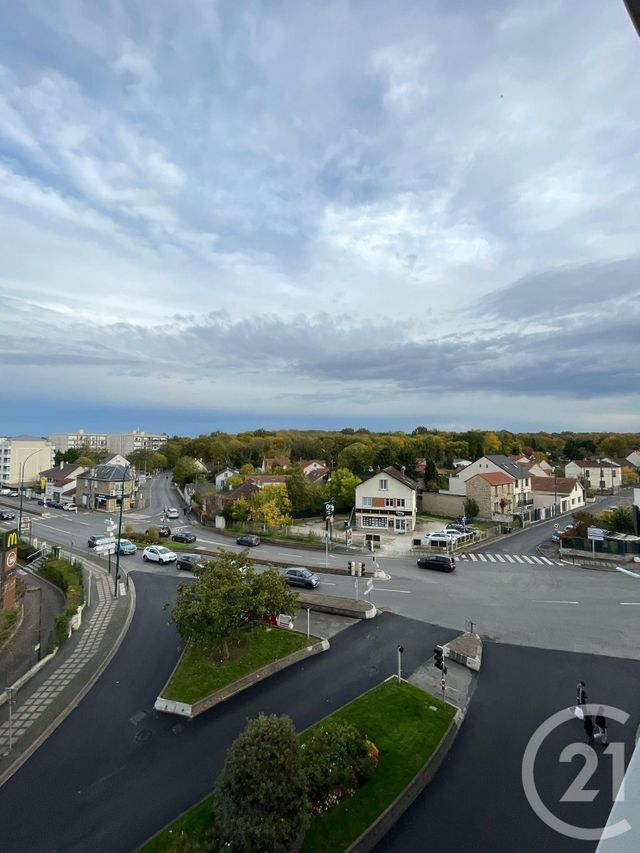 Appartement F3 à louer - 3 pièces - 69.24 m2 - VIGNEUX SUR SEINE - 91 - ILE-DE-FRANCE - Century 21 Optimmo