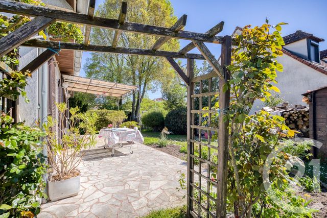maison à vendre - 7 pièces - 138.48 m2 - VIGNEUX SUR SEINE - 91 - ILE-DE-FRANCE - Century 21 Optimmo