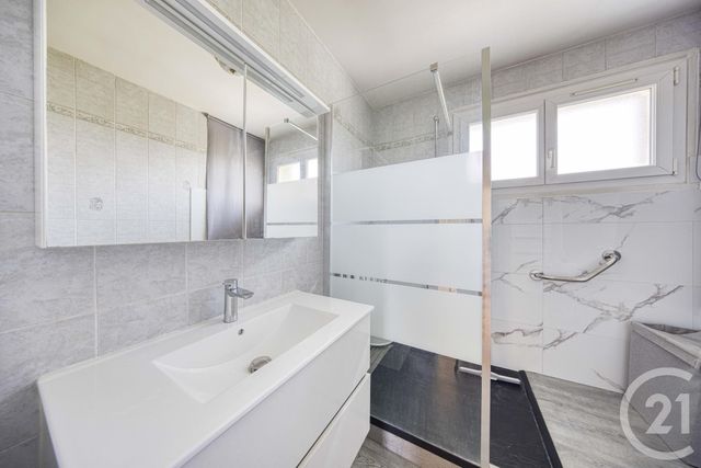maison à vendre - 5 pièces - 82.72 m2 - VIGNEUX SUR SEINE - 91 - ILE-DE-FRANCE - Century 21 Optimmo