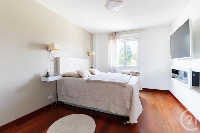 maison à vendre - 8 pièces - 236.0 m2 - VIGNEUX SUR SEINE - 91 - ILE-DE-FRANCE - Century 21 Optimmo