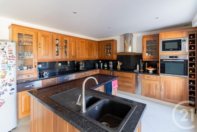 maison à vendre - 8 pièces - 236.0 m2 - VIGNEUX SUR SEINE - 91 - ILE-DE-FRANCE - Century 21 Optimmo
