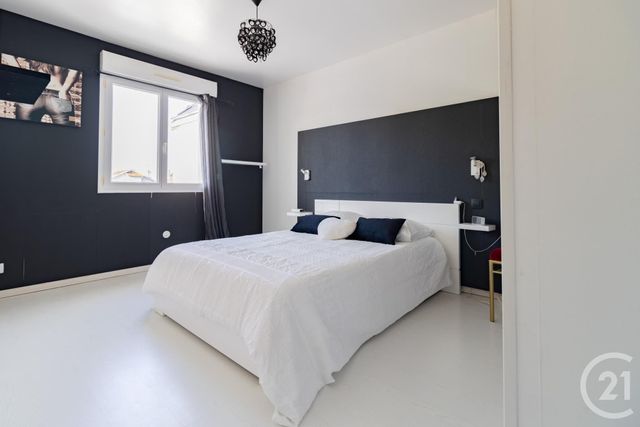 maison à vendre - 8 pièces - 236.0 m2 - VIGNEUX SUR SEINE - 91 - ILE-DE-FRANCE - Century 21 Optimmo