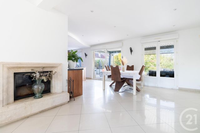 maison à vendre - 8 pièces - 236.0 m2 - VIGNEUX SUR SEINE - 91 - ILE-DE-FRANCE - Century 21 Optimmo