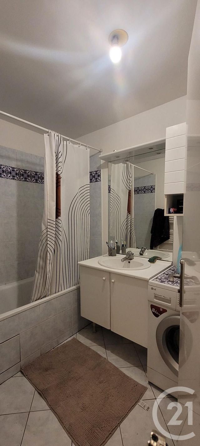 Appartement F3 à vendre - 3 pièces - 59.25 m2 - VIGNEUX SUR SEINE - 91 - ILE-DE-FRANCE - Century 21 Optimmo