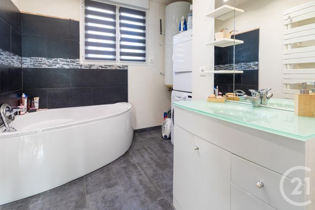 maison à vendre - 6 pièces - 113.21 m2 - VIGNEUX SUR SEINE - 91 - ILE-DE-FRANCE - Century 21 Optimmo