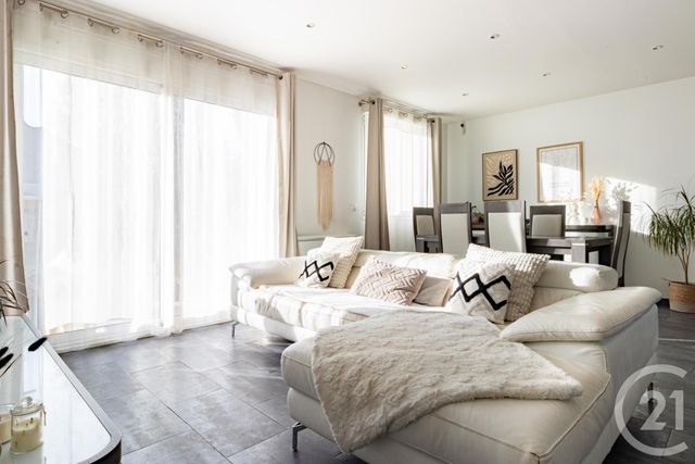 maison à vendre - 6 pièces - 113.21 m2 - VIGNEUX SUR SEINE - 91 - ILE-DE-FRANCE - Century 21 Optimmo