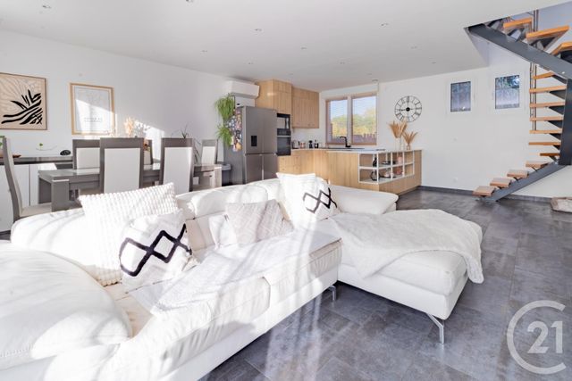 maison à vendre - 6 pièces - 113.21 m2 - VIGNEUX SUR SEINE - 91 - ILE-DE-FRANCE - Century 21 Optimmo