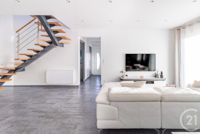 maison à vendre - 6 pièces - 113.21 m2 - VIGNEUX SUR SEINE - 91 - ILE-DE-FRANCE - Century 21 Optimmo