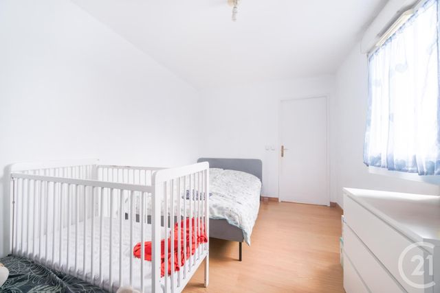 Appartement F2 à vendre - 2 pièces - 43.87 m2 - VIGNEUX SUR SEINE - 91 - ILE-DE-FRANCE - Century 21 Optimmo