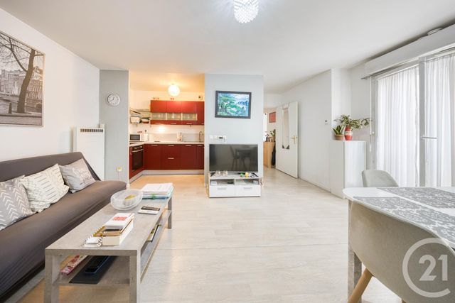 Appartement F3 à vendre - 3 pièces - 59.22 m2 - VIGNEUX SUR SEINE - 91 - ILE-DE-FRANCE - Century 21 Optimmo