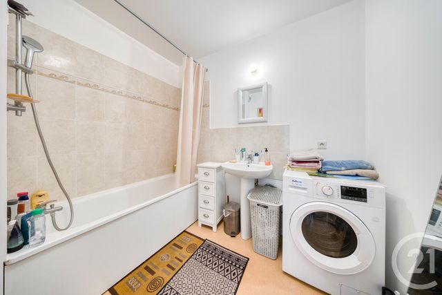 Appartement F3 à vendre - 3 pièces - 59.22 m2 - VIGNEUX SUR SEINE - 91 - ILE-DE-FRANCE - Century 21 Optimmo