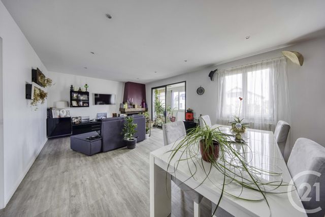 maison à vendre - 5 pièces - 107.0 m2 - VIGNEUX SUR SEINE - 91 - ILE-DE-FRANCE - Century 21 Optimmo