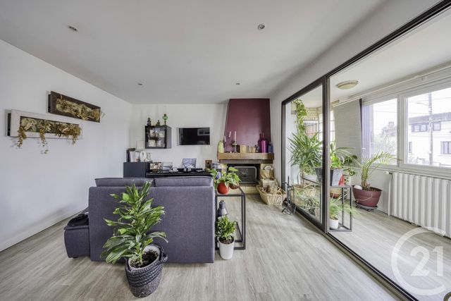 maison à vendre - 5 pièces - 107.0 m2 - VIGNEUX SUR SEINE - 91 - ILE-DE-FRANCE - Century 21 Optimmo