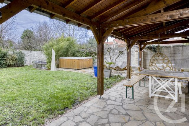 maison à vendre - 6 pièces - 166.68 m2 - VIGNEUX SUR SEINE - 91 - ILE-DE-FRANCE - Century 21 Optimmo