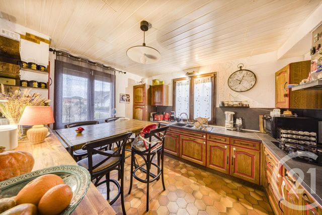 maison à vendre - 6 pièces - 166.68 m2 - VIGNEUX SUR SEINE - 91 - ILE-DE-FRANCE - Century 21 Optimmo