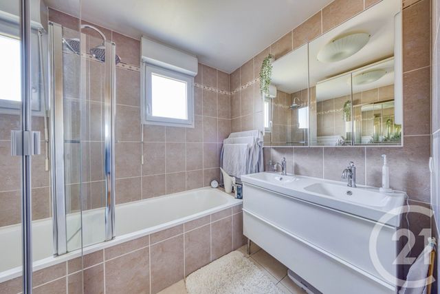 maison à vendre - 6 pièces - 105.0 m2 - VIGNEUX SUR SEINE - 91 - ILE-DE-FRANCE - Century 21 Optimmo