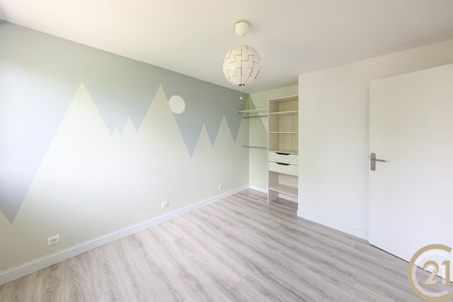 Appartement F4 à vendre - 4 pièces - 83.41 m2 - YERRES - 91 - ILE-DE-FRANCE - Century 21 Optimmo