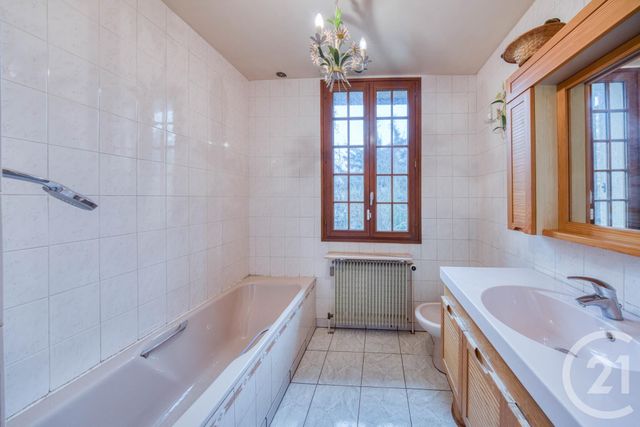 maison à vendre - 5 pièces - 106.82 m2 - VIGNEUX SUR SEINE - 91 - ILE-DE-FRANCE - Century 21 Optimmo