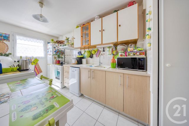 Appartement F3 à vendre - 3 pièces - 63.0 m2 - VIGNEUX SUR SEINE - 91 - ILE-DE-FRANCE - Century 21 Optimmo
