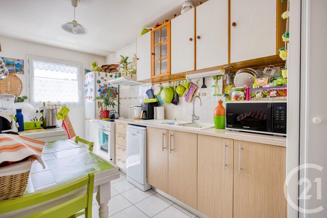 Appartement F3 à vendre - 3 pièces - 63.0 m2 - VIGNEUX SUR SEINE - 91 - ILE-DE-FRANCE - Century 21 Optimmo