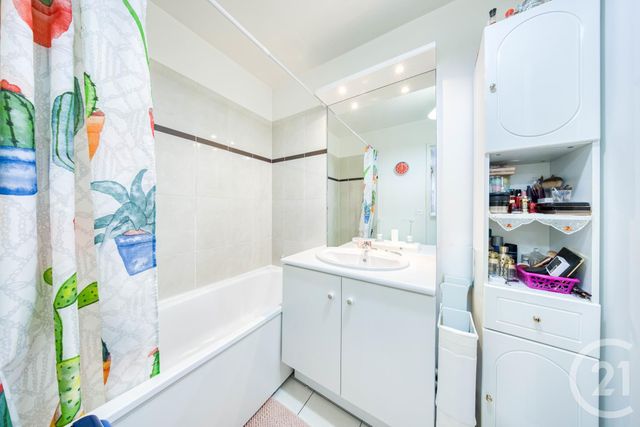 Appartement F3 à vendre - 3 pièces - 63.0 m2 - VIGNEUX SUR SEINE - 91 - ILE-DE-FRANCE - Century 21 Optimmo