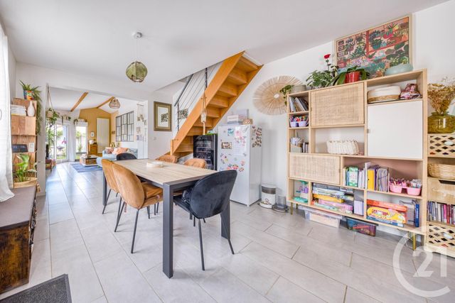 maison à vendre - 4 pièces - 82.1 m2 - VIGNEUX SUR SEINE - 91 - ILE-DE-FRANCE - Century 21 Optimmo