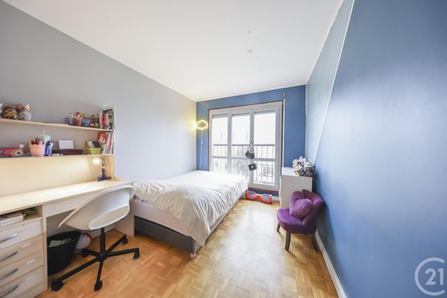 Appartement F4 à vendre - 4 pièces - 79.4 m2 - VILLECRESNES - 94 - ILE-DE-FRANCE - Century 21 Optimmo